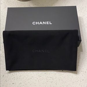 CHANEL Empty box & dust bag